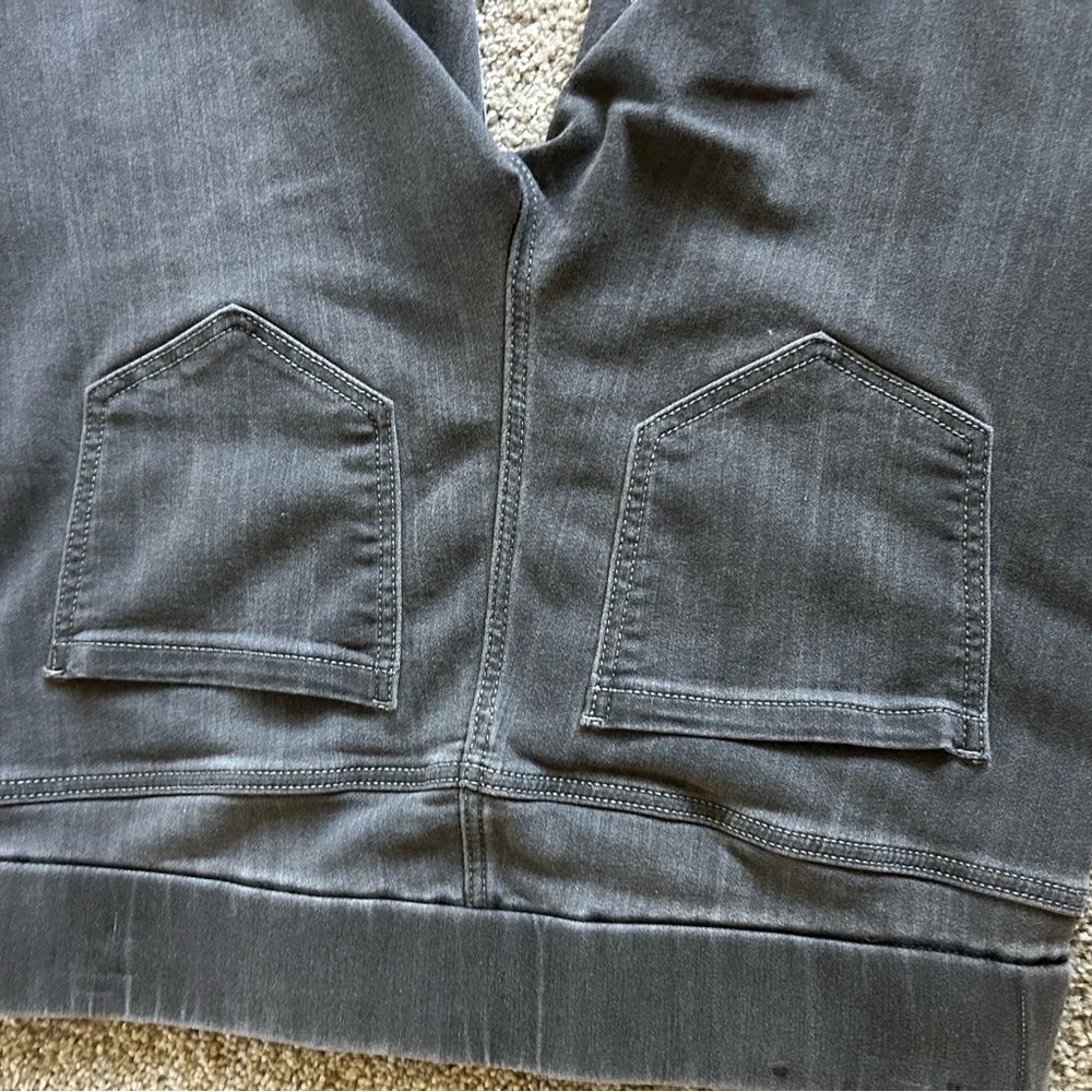 Liverpool skinny size 4
